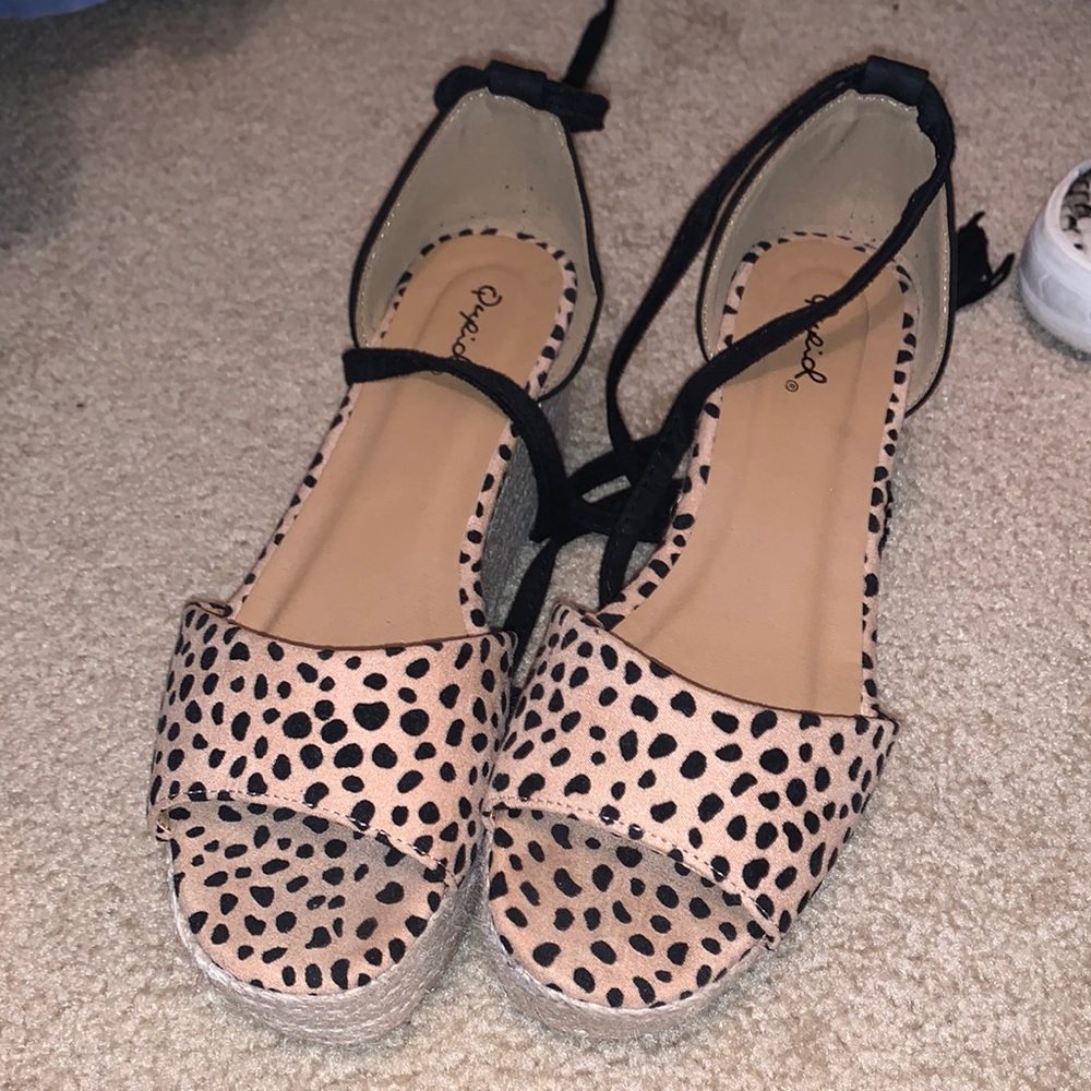 Qupid lace up wedges size 6